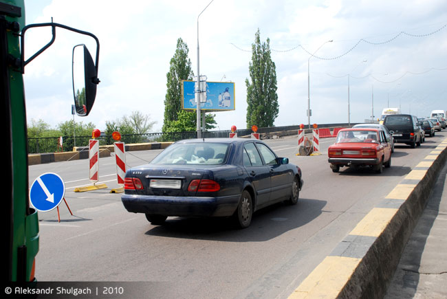 В связи с проведением дорожных работ ограничено движение по мосту на улице Ленина