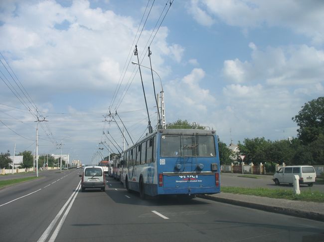 Более часа стояли троллейбусы в сторону м-на Восток на Кобринском мосту