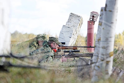 В Брестском районе проходят сборы снайперов по стрельбе на дальние дистанции