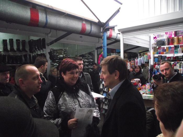 Ярослав Романчук встретился с предпринимателями Бреста на рынке ЦУМ-а
