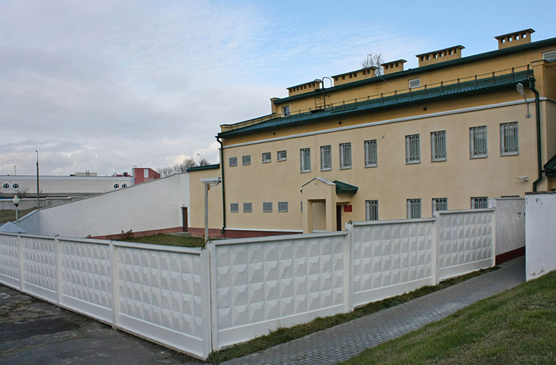 В Брестском изоляторе временного содержания (ИВС) пограничной службы Беларуси находятся трое граждан Грузии