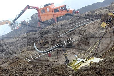 Около 70 куб.м нефти вылилось из трубопровода Мозырь-Брест в Каменецком районе - утренние фото