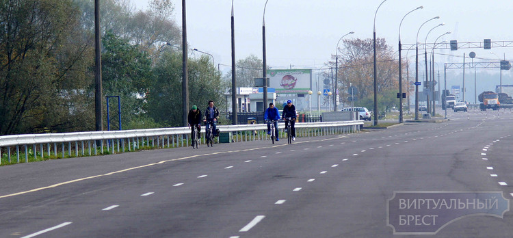 Польские чиновники не хотят разрешать белорусам пересекать границу пешком или на велосипеде
