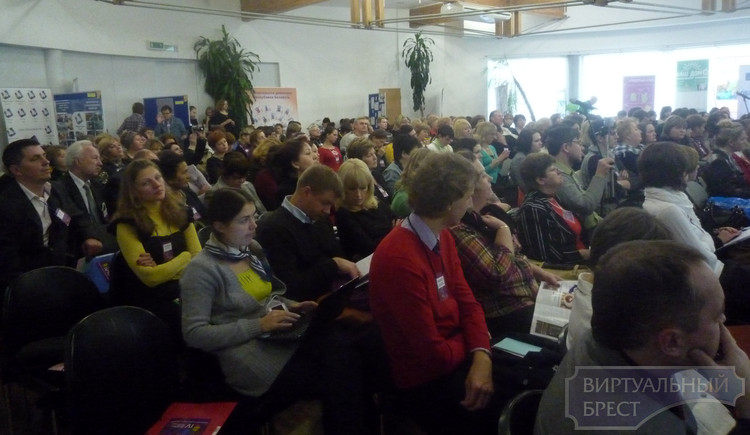 Брестчане приняли участие в 4-ом Фестивале неформального образования