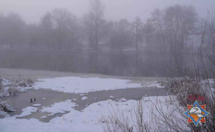На реке Мухавец в Бресте спасен мужчина, провалившийся под лед