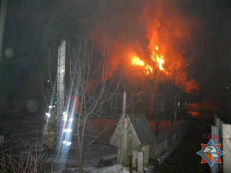 В Пинске едва не сгорел дом