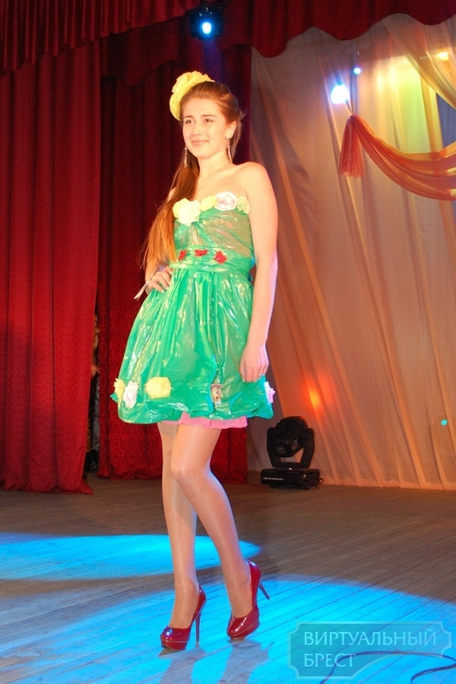 На конкурсе красоты "Мисс Прибужье 2013" выбрана самая красивая девушка района