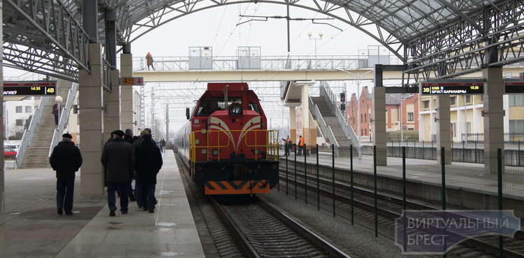 С 1 мая проезд для пенсионеров в поездах региональных линий подешевеет на 50%