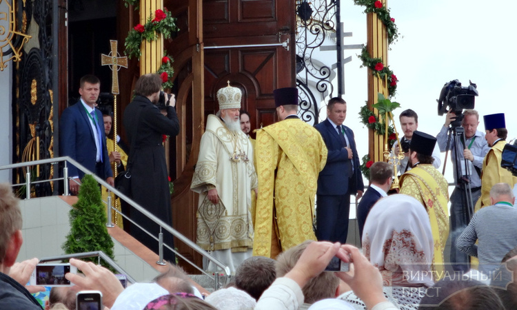 Патриарх Кирилл возглавил Божественную литургию в Свято-Воскресенском соборе Бреста