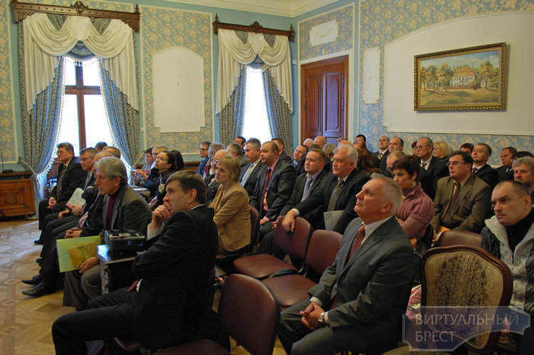 В Скоках состоялся координационный совет облисполкома по охране материального и духовного наследия