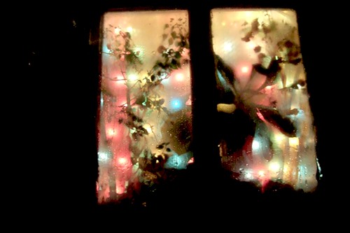 На сайте ТРК "Брест" началось голосование за самое красивое "новогоднее" окно
